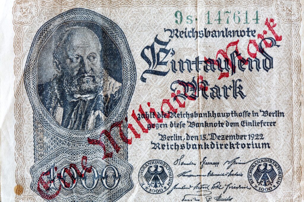 Banconota Reichsmark con valore ristampato